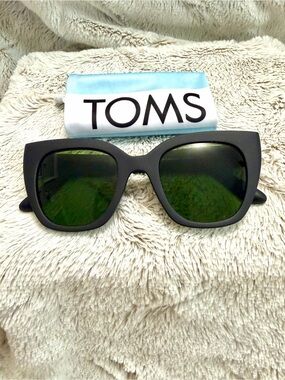 TOMS Matte Black Sunglasses with Green Lenses